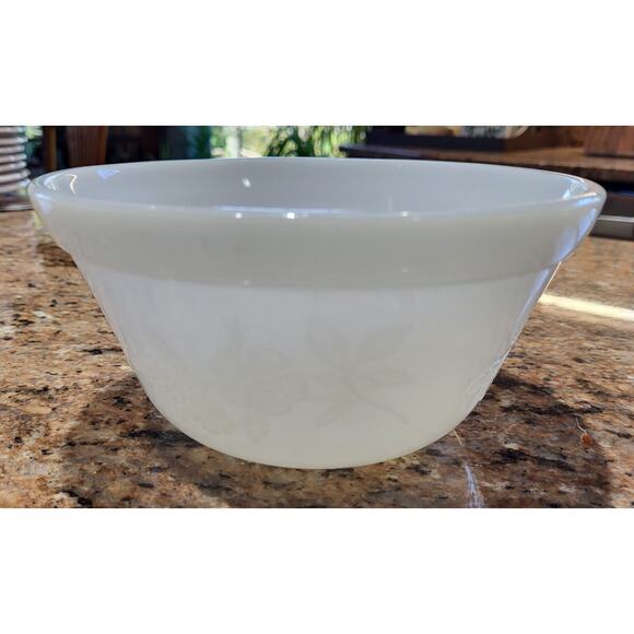 Federal Apple Blossom Small Nesting Mixing Bowl White Milk Glass - Picture 13 of 13